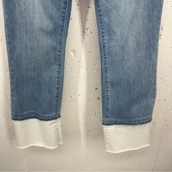 Unpublished Women’s size 25 Margaux Blue and White Crop Stretch Jeans - Picture 3 of 10